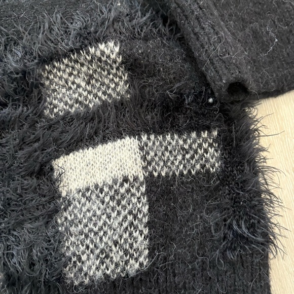 Equipment Plaid Oversized Button Cardigan Cisse Fuzzy Textured Black and White - Picture 7 of 11